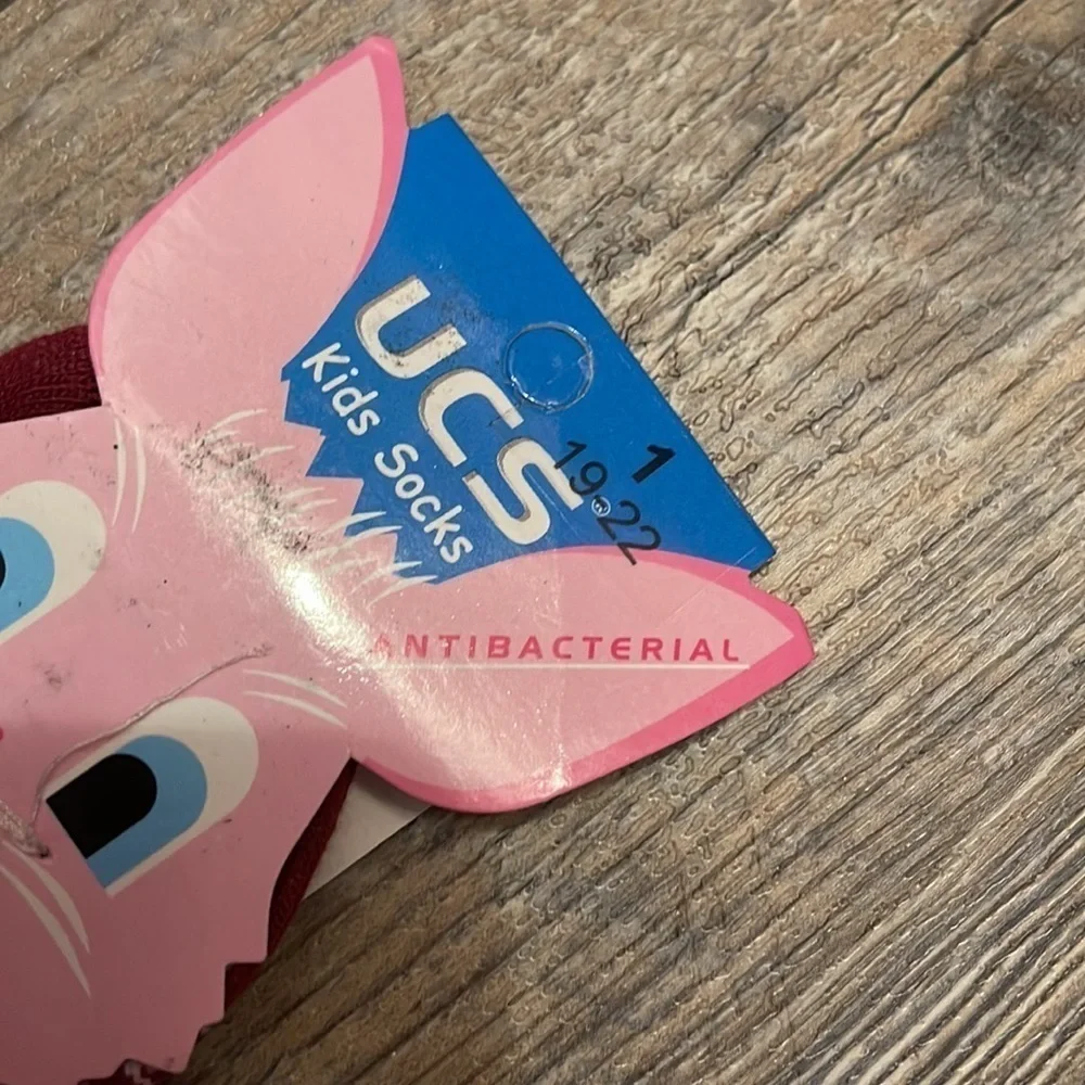 4 kid’s socks
